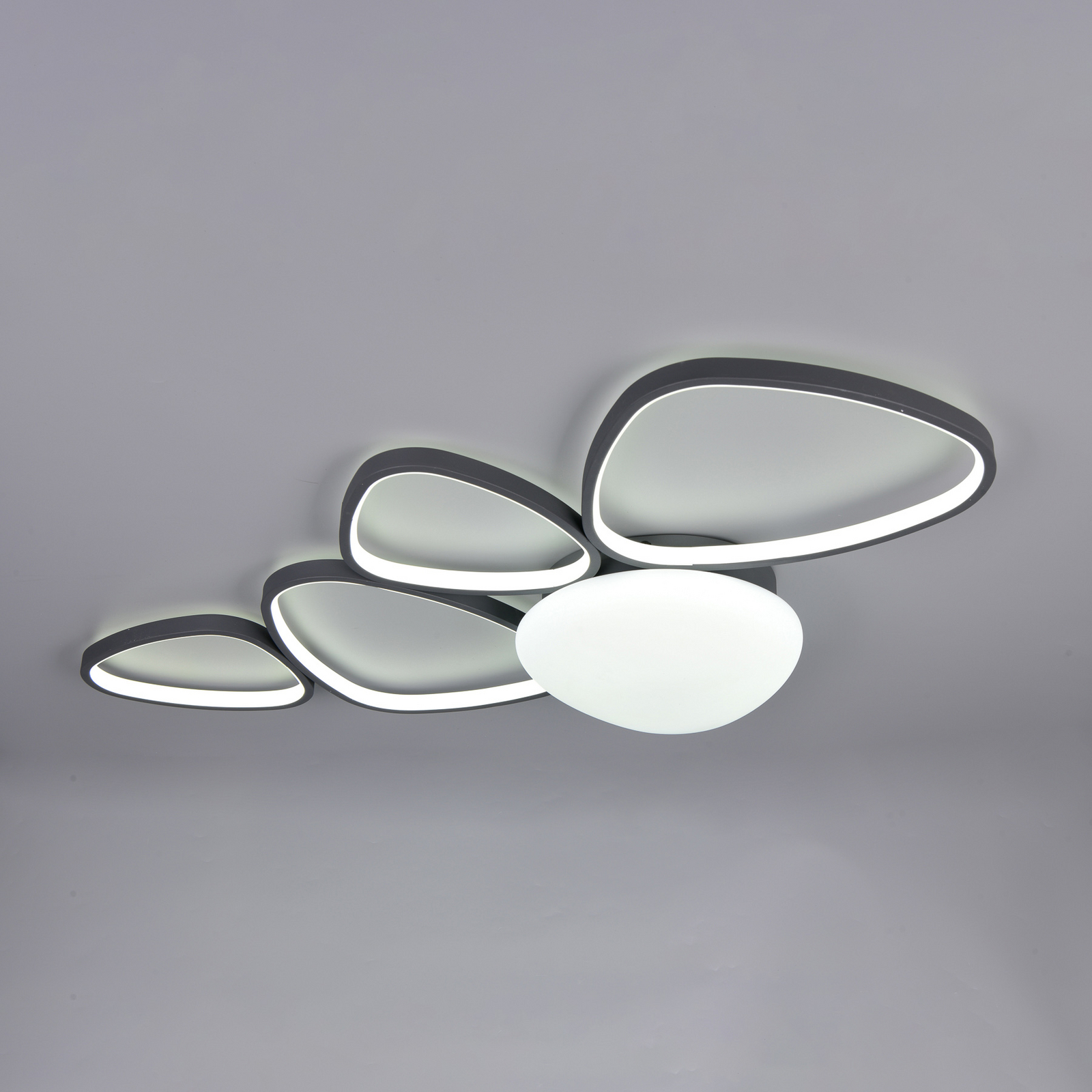 LED plafondlamp Amelio, zwart, 102 cm, CCT, afstandsbediening LED plafondlamp Amelio, zwart, 102 cm, CCT, afstandsbediening
