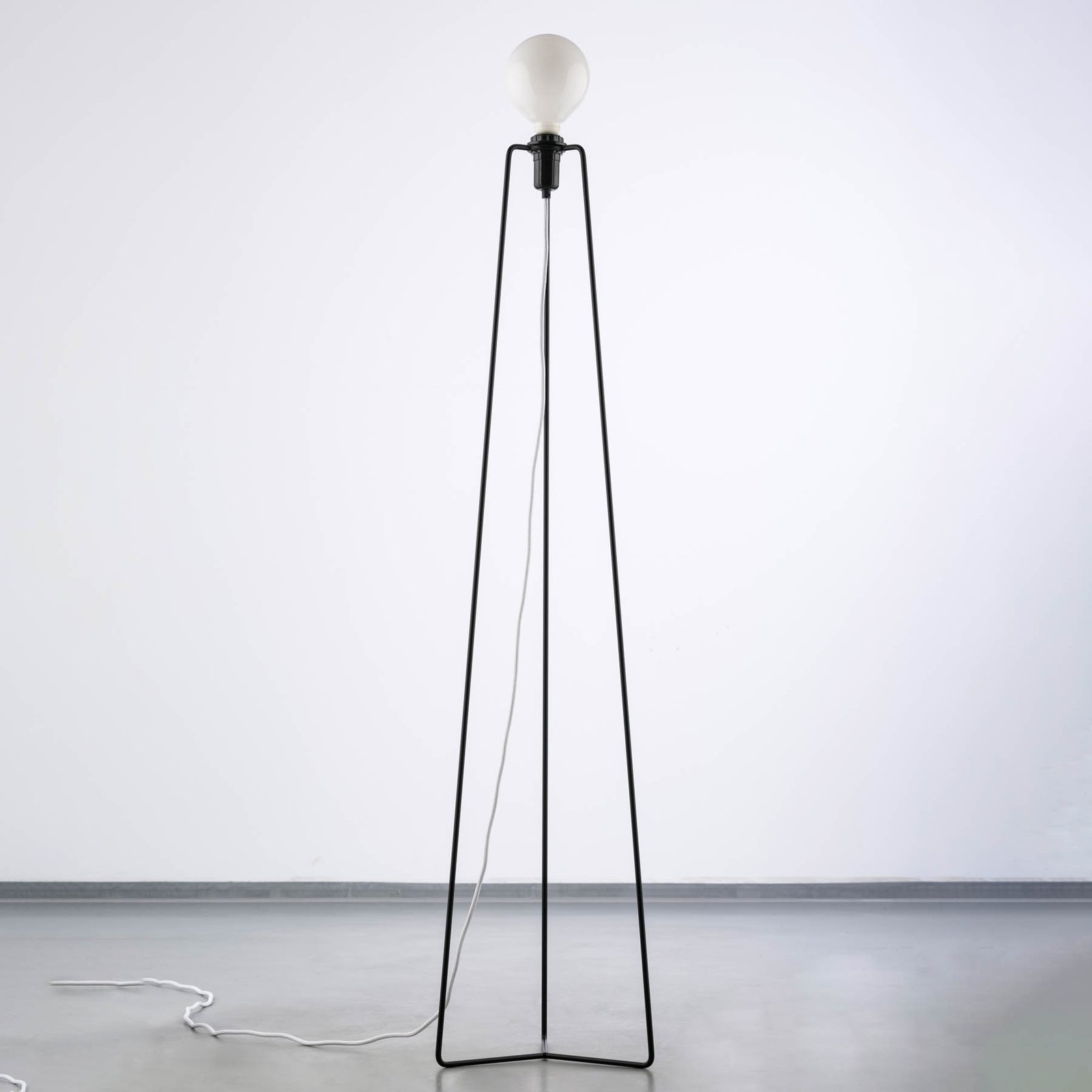 GRUPA Model M3 LED-Stehleuchte