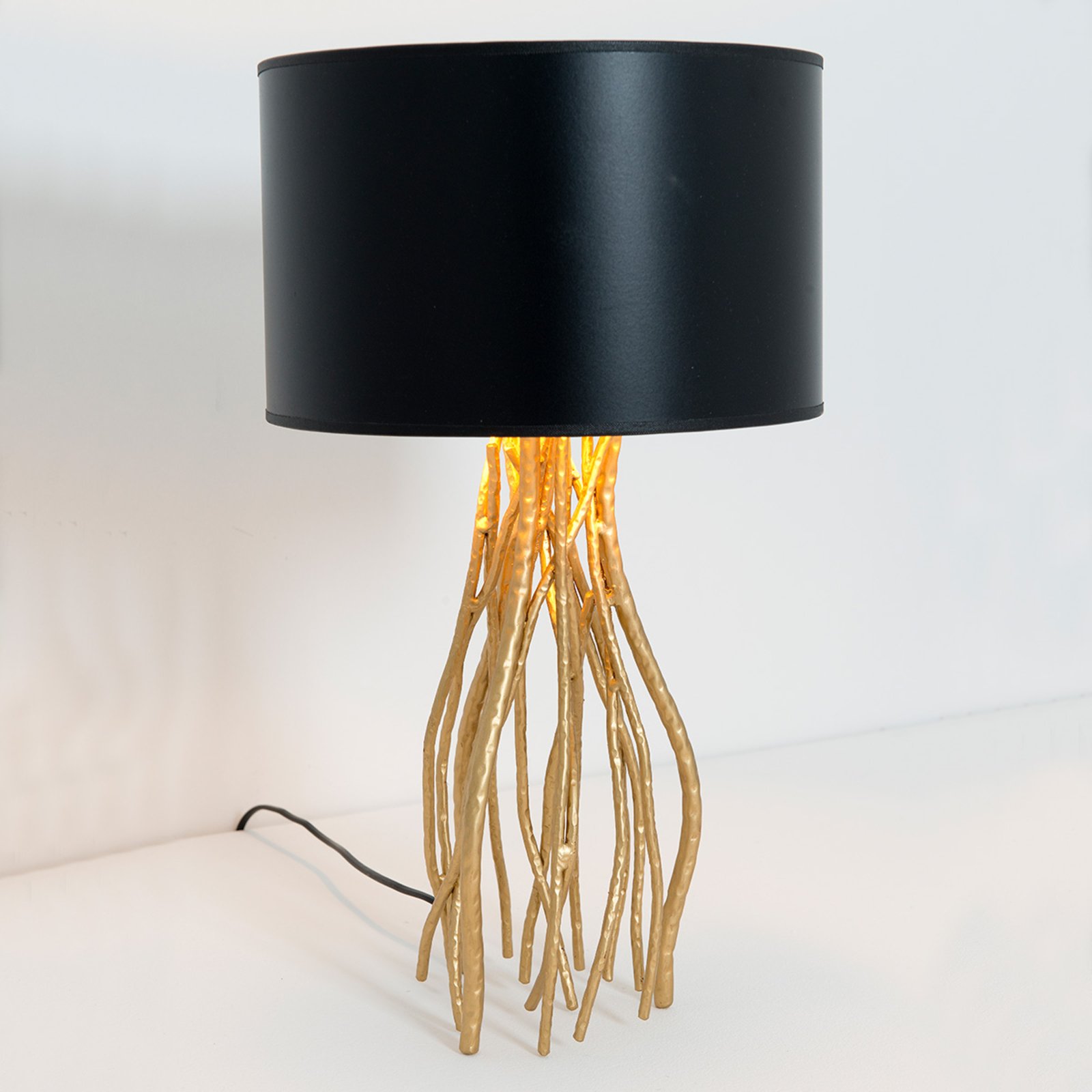 Svart bordlampe Capri, rund, høyde 44 cm