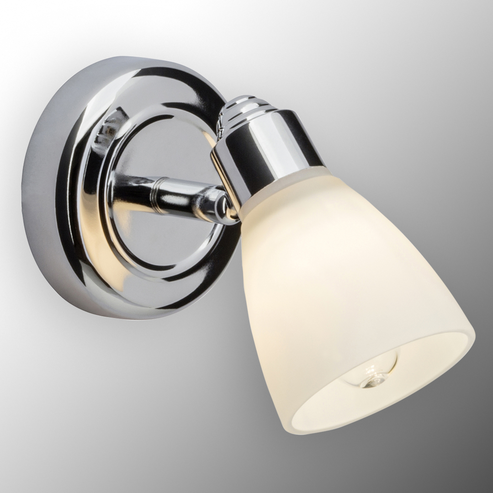 Chromeplated wall light Kensington with IP44 Lights.co.uk