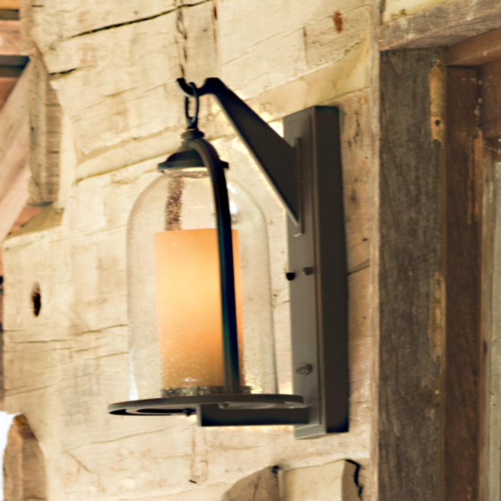 Wiejsko-rustykalna lampa zewnętrzna Quincy