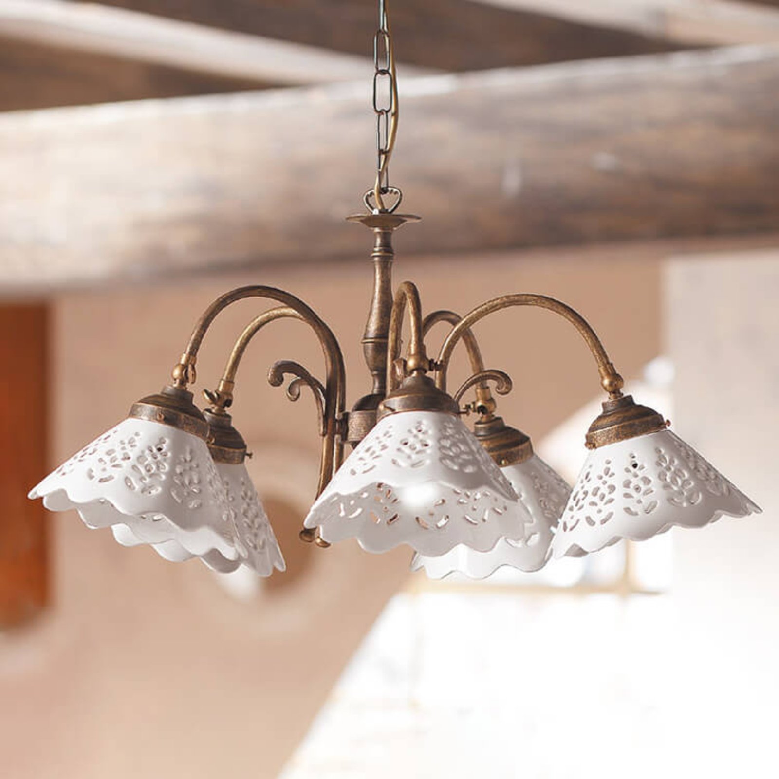 Semino viseća svjetiljka s keramičkim sjenilima, 5 lampica