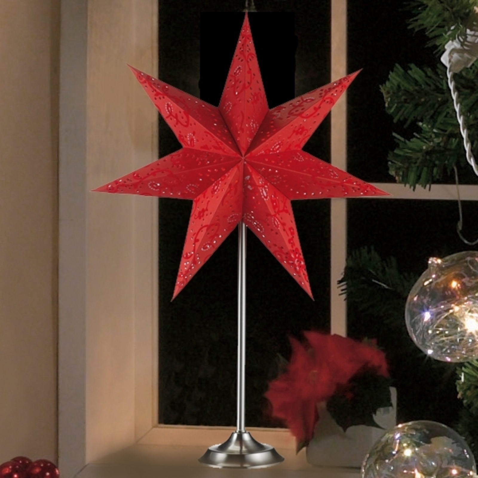 Bordslampa Aratorp i form av en stjärna 45 x 64 cm