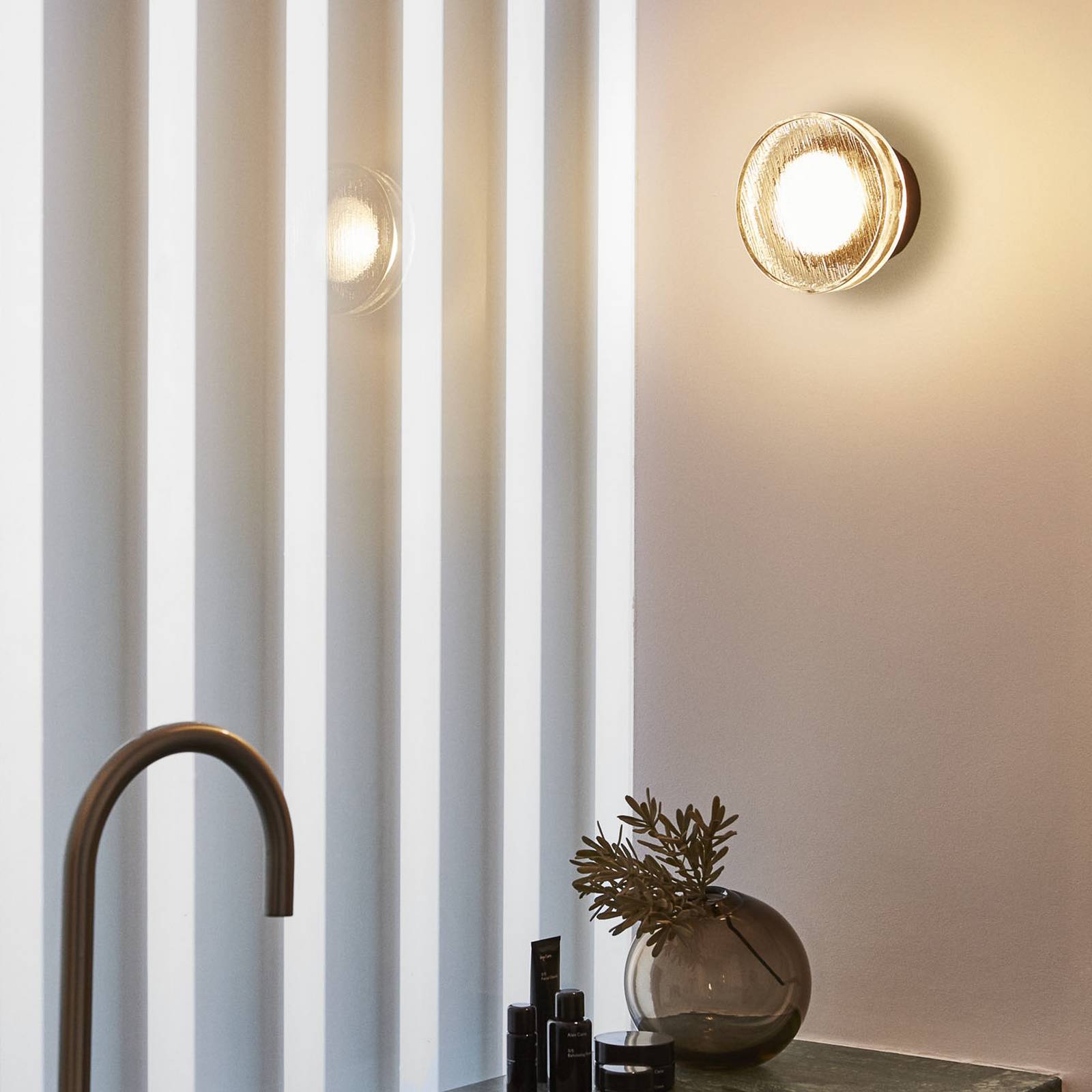 MARSET kinkiet zewnętrzny LED Roc, Ø 14 cm, czarna/przezroczysta