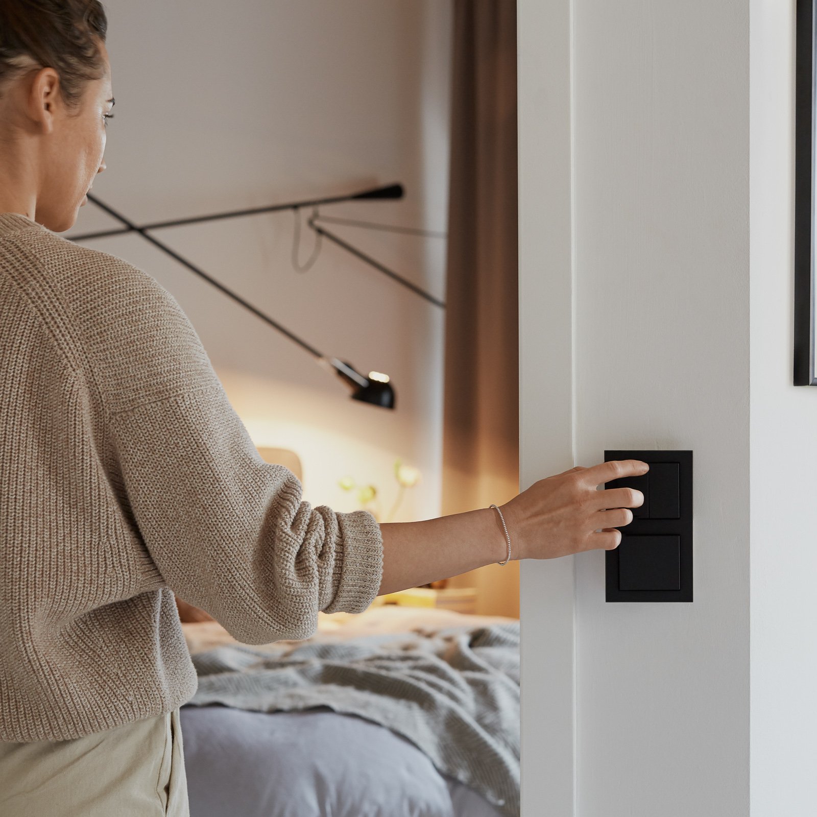 Senic Smart Switch Philips Hue, 3-piece, anthracite