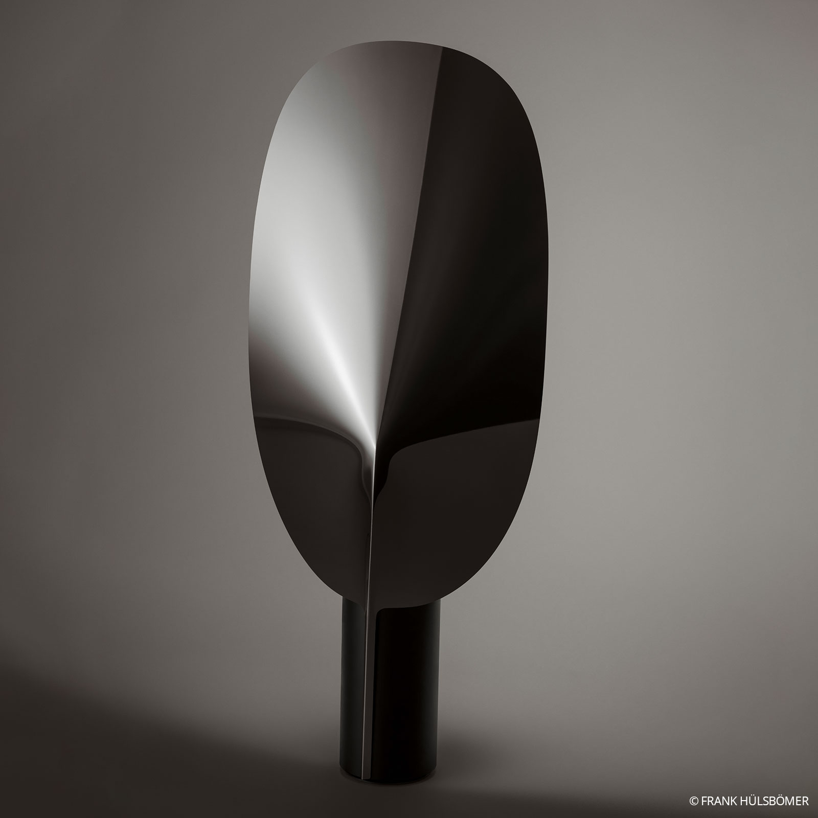 Flos Exclusive LED table lamp Serena - dimmable black, for Living / Dining Room, aluminium, polycarbonate, 13 W, energy efficiency: A+, W: 26.8 cm, H: 63.4 cm