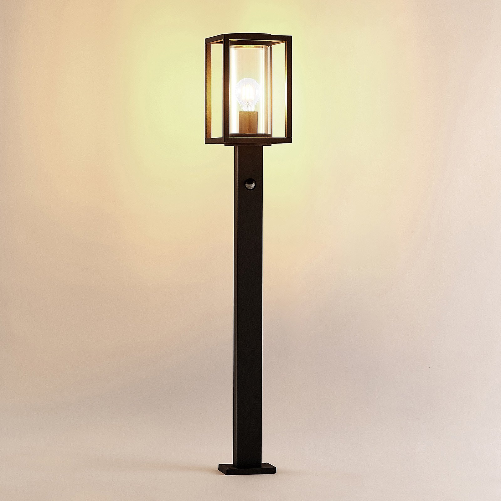 Lucande Ferda gadelampe med PIR-sensor 100 cm