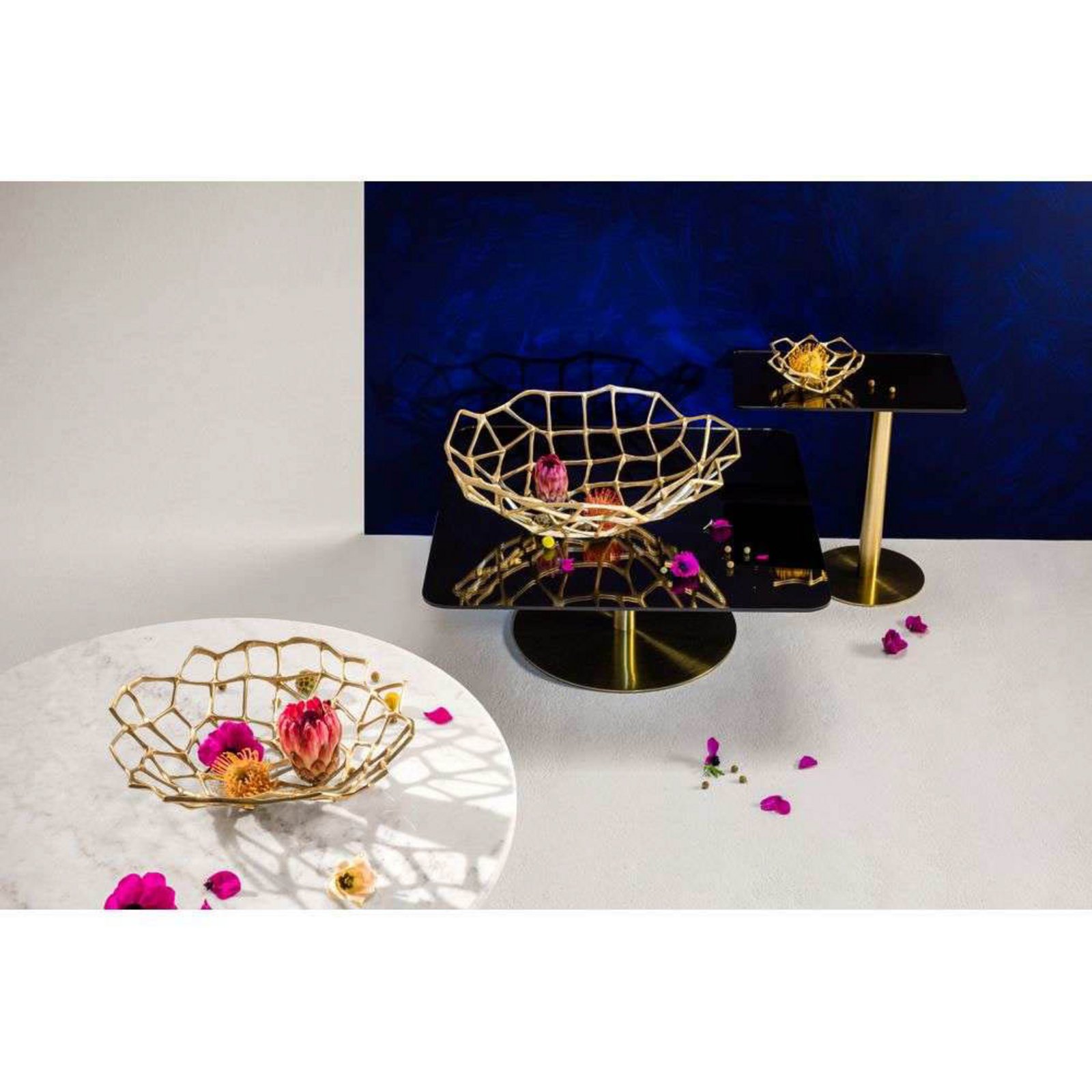 Bone Schale Large Brass/Gold - Tom Dixon
