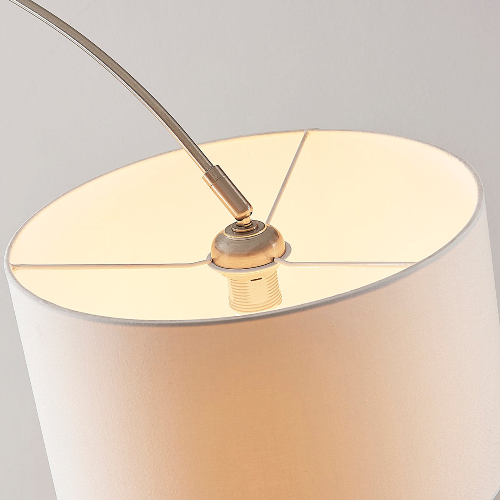 Railyn Gulvlampe Cream/Nickel - Lindby