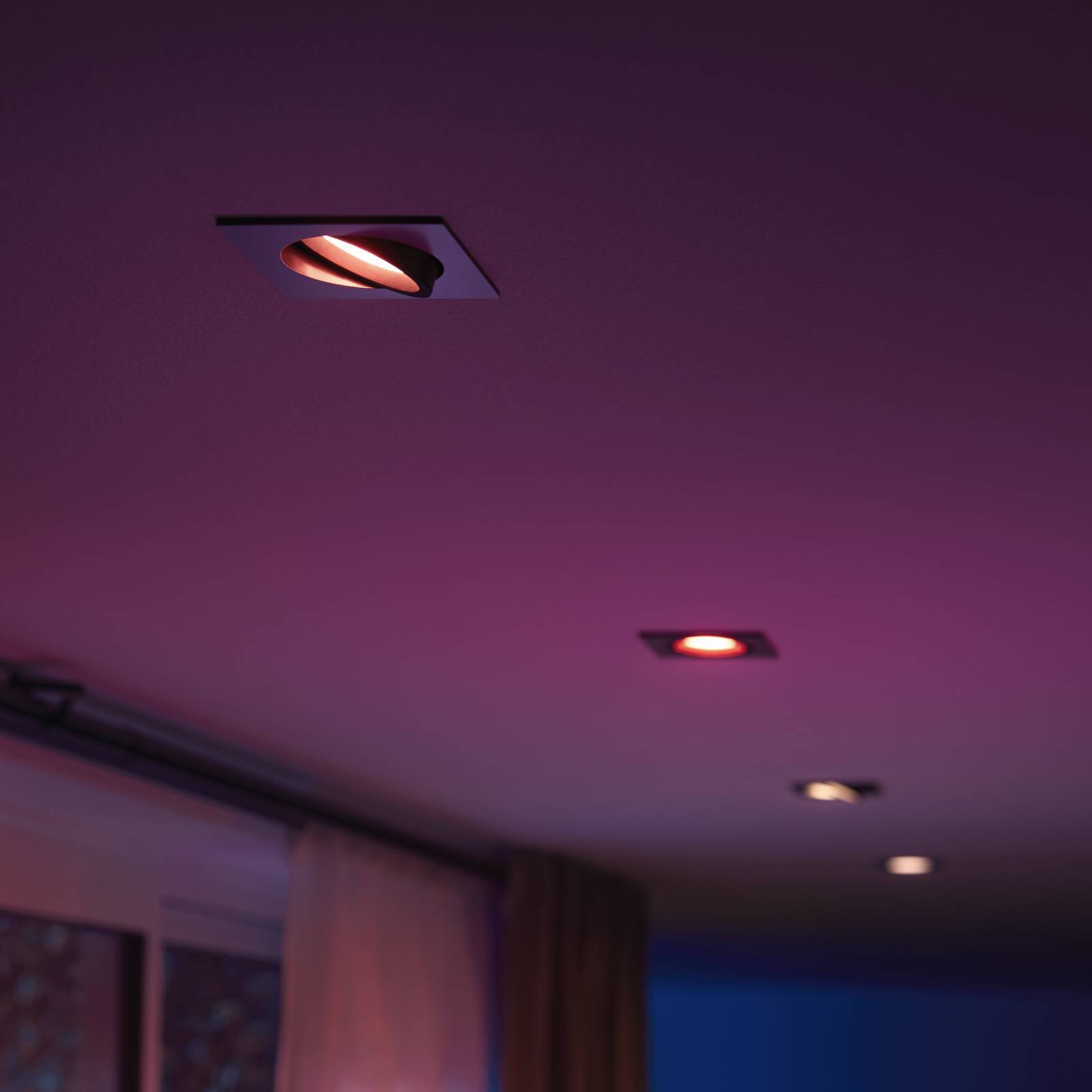 Philips Hue wpuszczany spot LED Centura, aluminiowy 9x9 cm CCT RGB