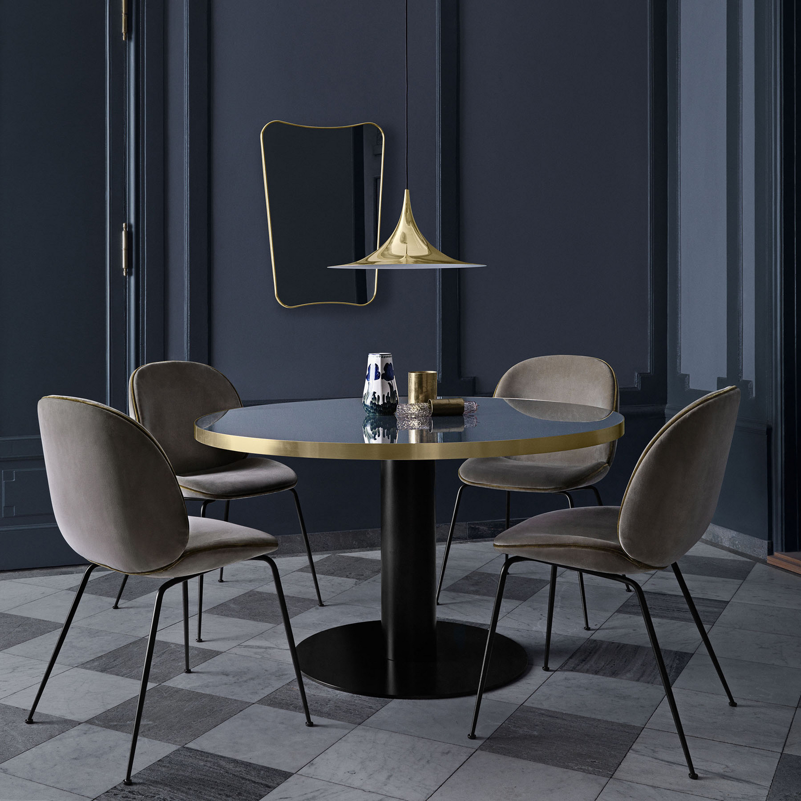 GUBI Semi pendant light glossy brass Ø 47 cm, for Living / Dining Room, metal, E27, 60 W, energy efficiency: A++, H: 23.5 cm