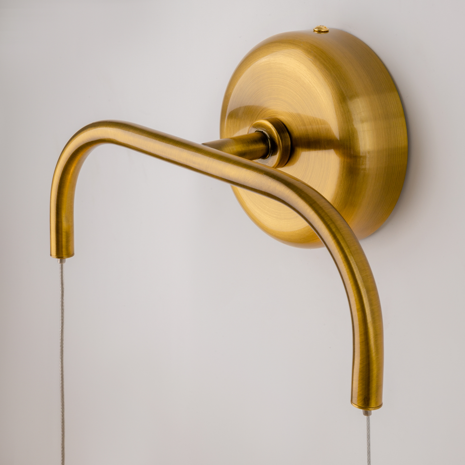 Maytoni LED wall light Cabaret, brass/clear, metal/glass