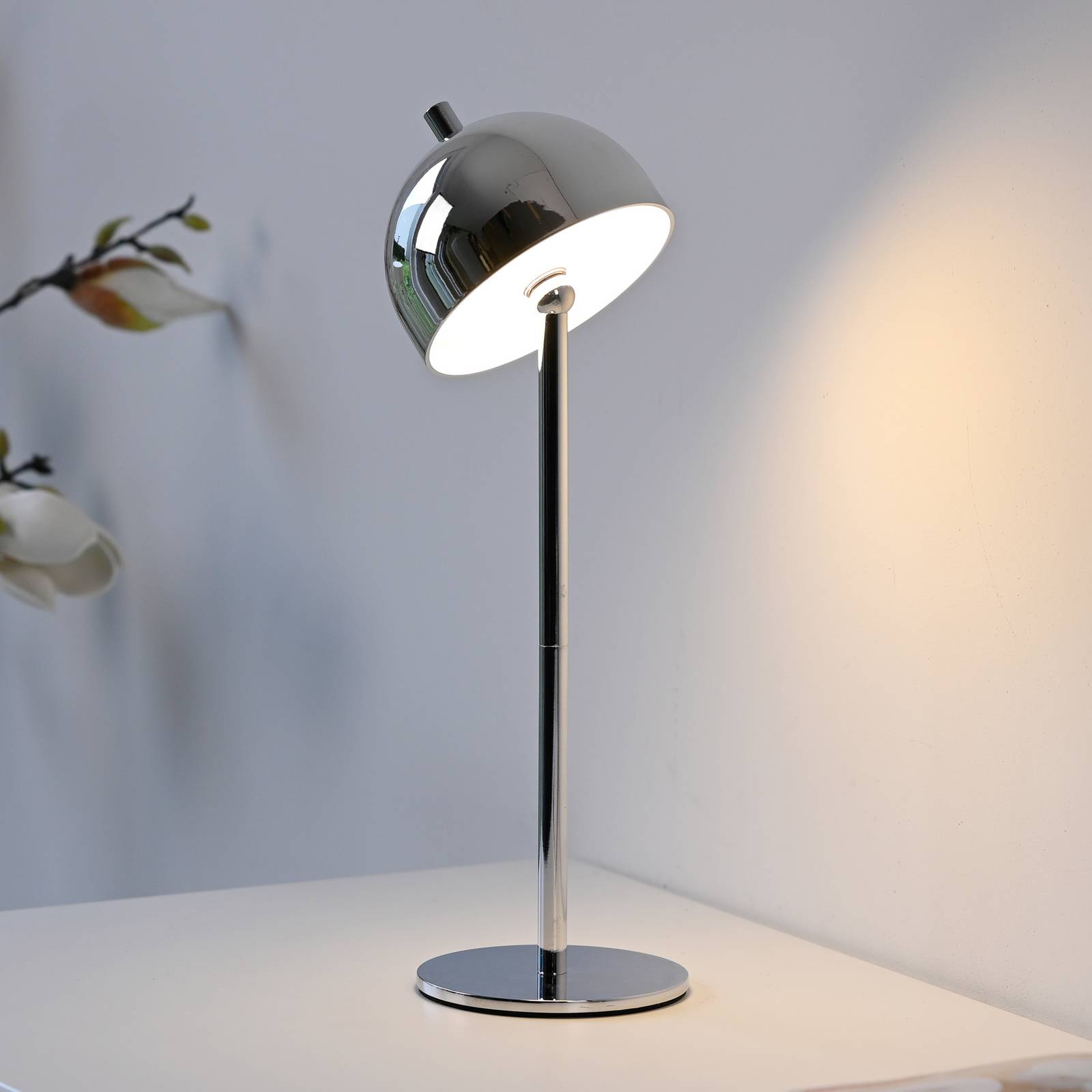 Schöner Wohnen lampa stołowa LED z akumulatorem Bellies, chrom, IP54