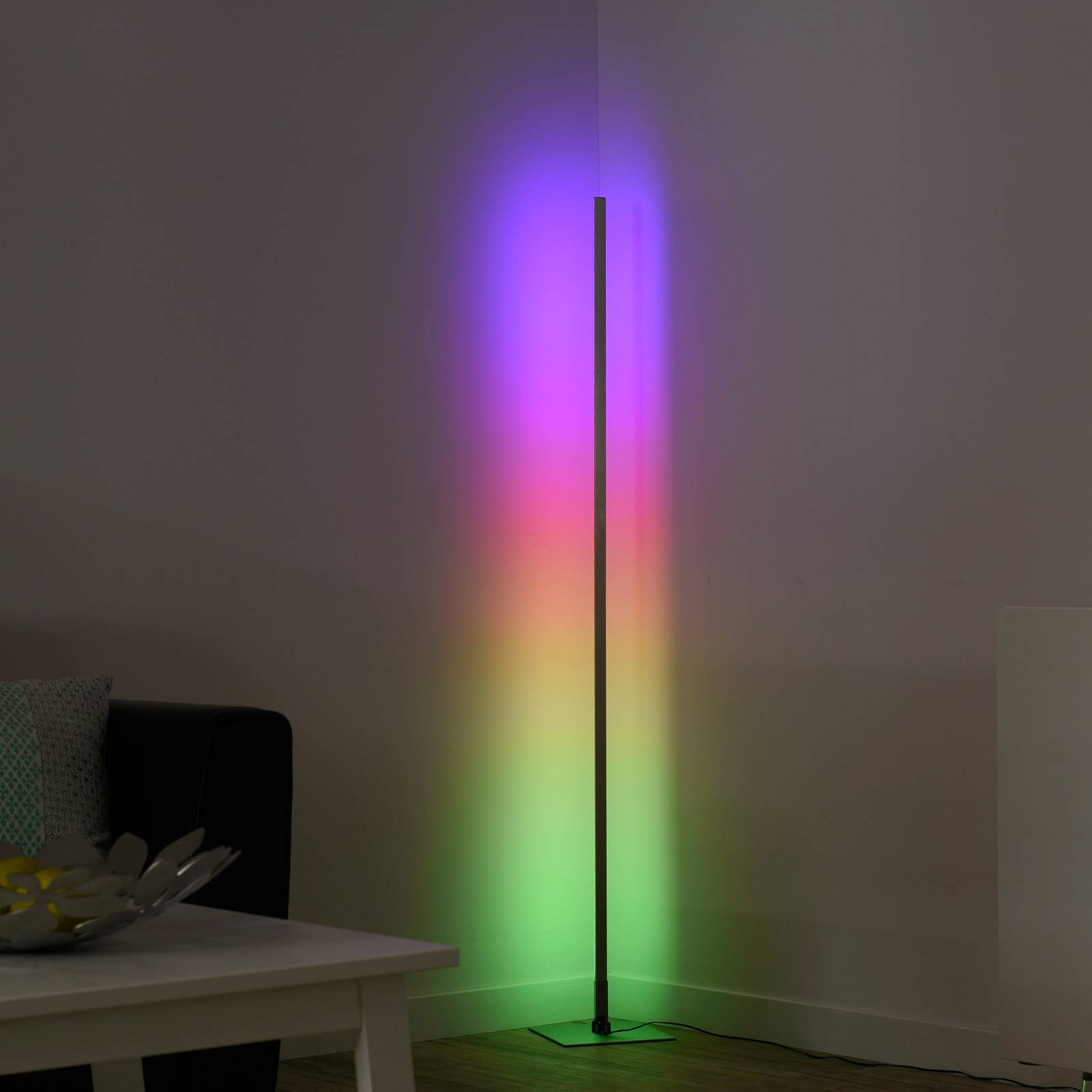 Udholdenhed drikke hældning Henry LED-gulvlampe, kan fjernbetjenes, RGB/CCT | Lampegiganten.dk