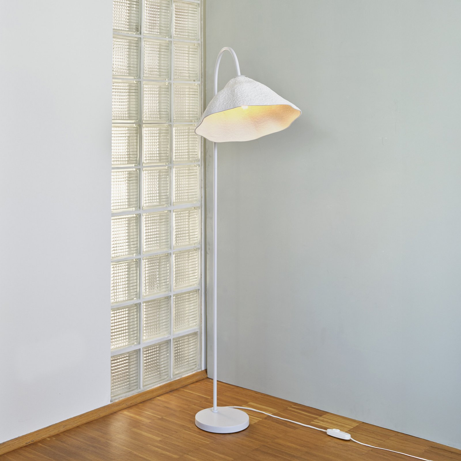 Stojacia lampa OSRAM Decor Lotus Leaf, 1-pl., biela, papier, E27