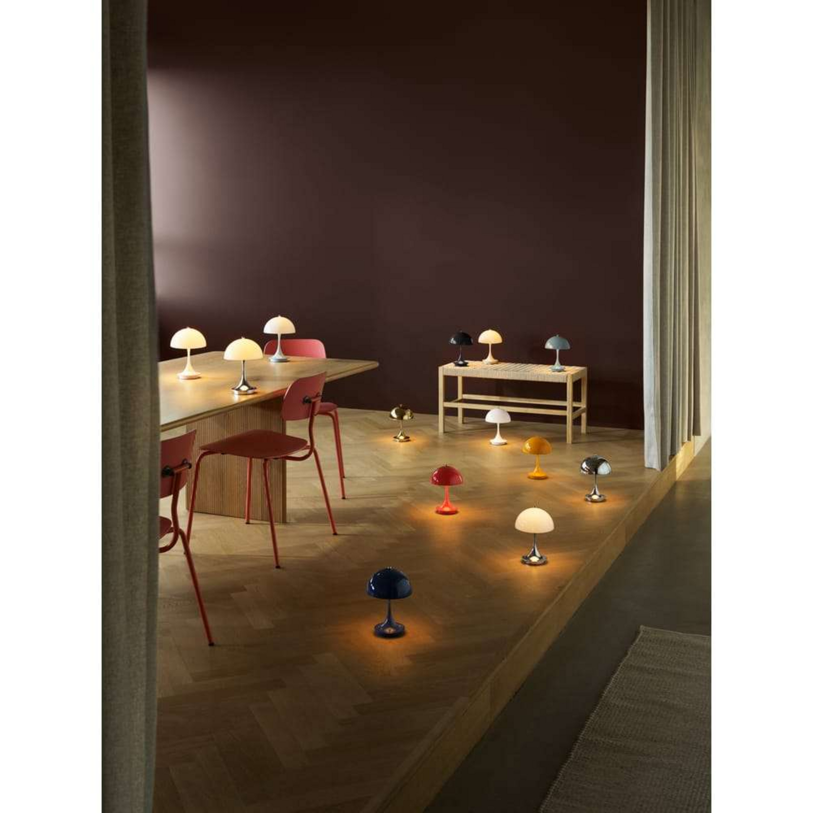 Panthella 160 Portable Lampada da Tavolo V3 Cromo Opale Beige - Louis Poulsen