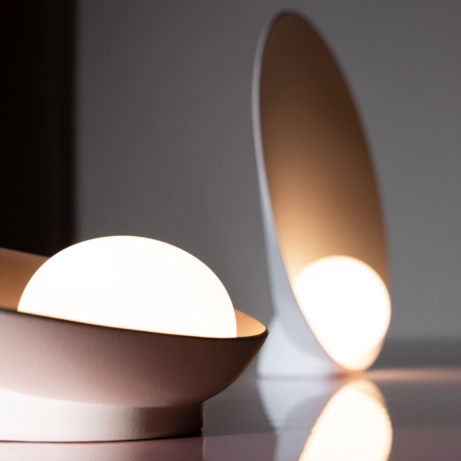 Vibia Musa 7402 LED table lamp horizontal