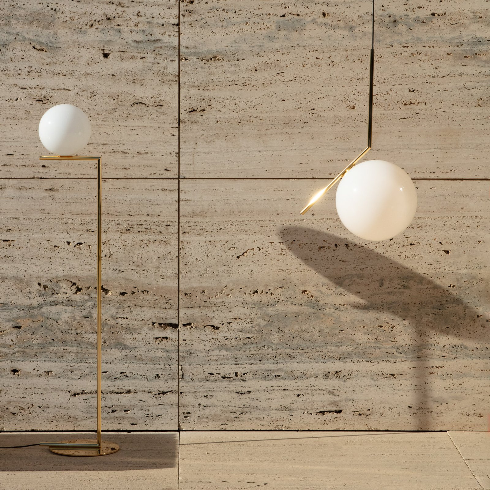 FLOS pendant light IC S3, brass-coloured, glass