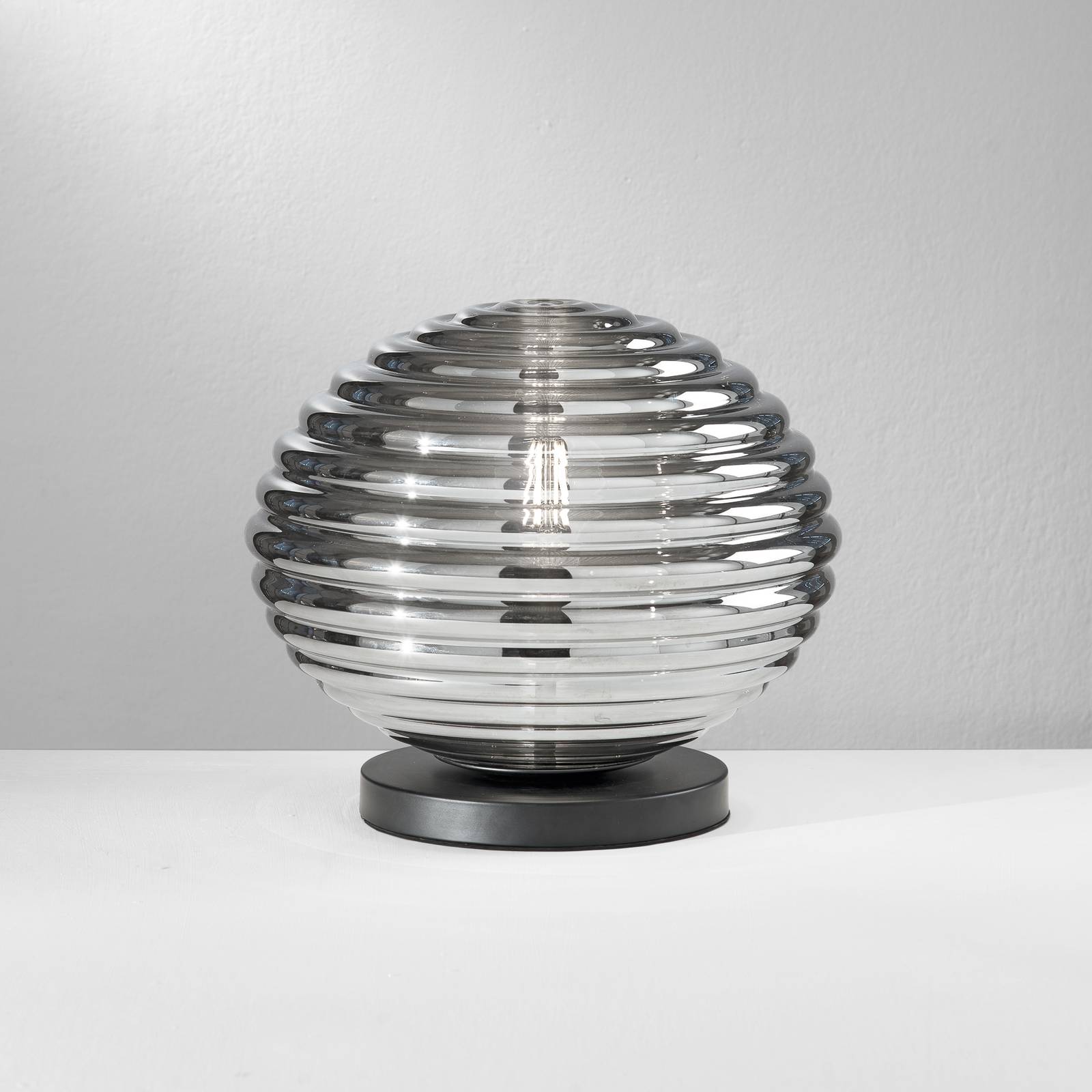 Levně Stolní lampa Ripple, černá/kouřově šedá, Ø 32 cm