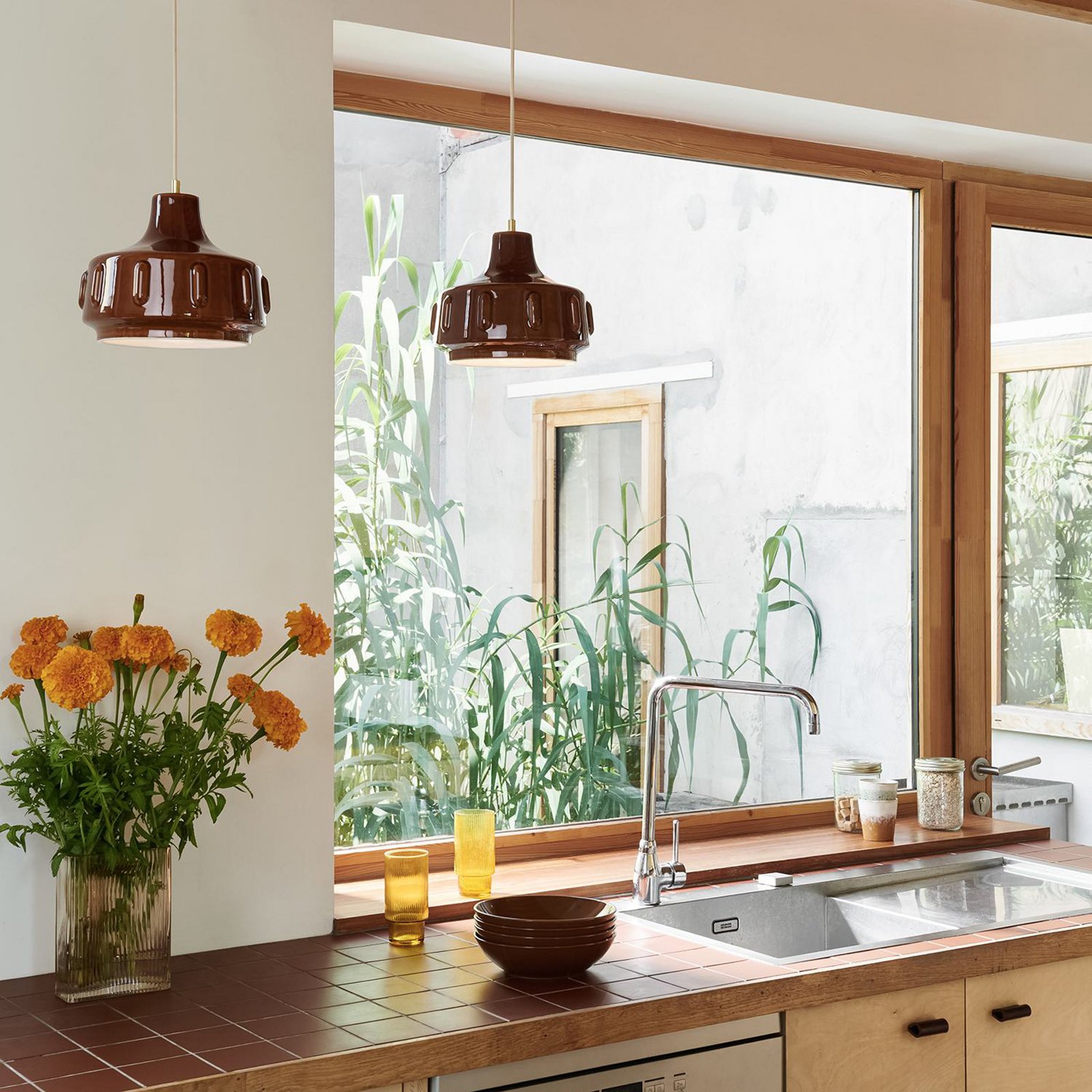 MARKET SET Jimmy hanging light, Ø 25 cm, brown, ceramic