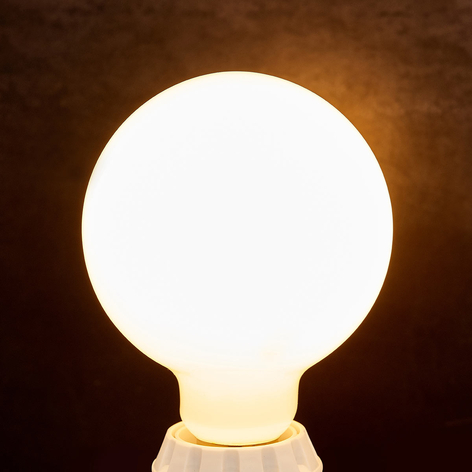 LED-globepære E27 8 W 880 Im, 2 700 k, opal