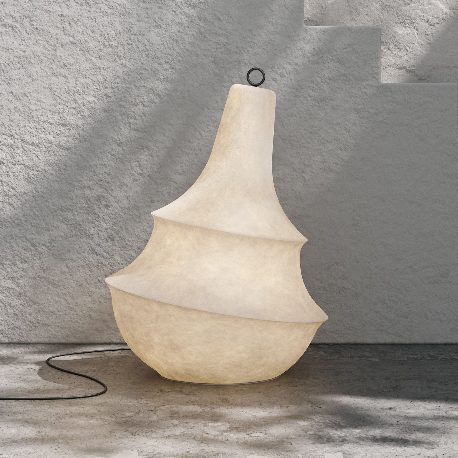 Karman lampadaire d'extérieur Lady D, hauteur 89 cm, blanc, fibre de verre