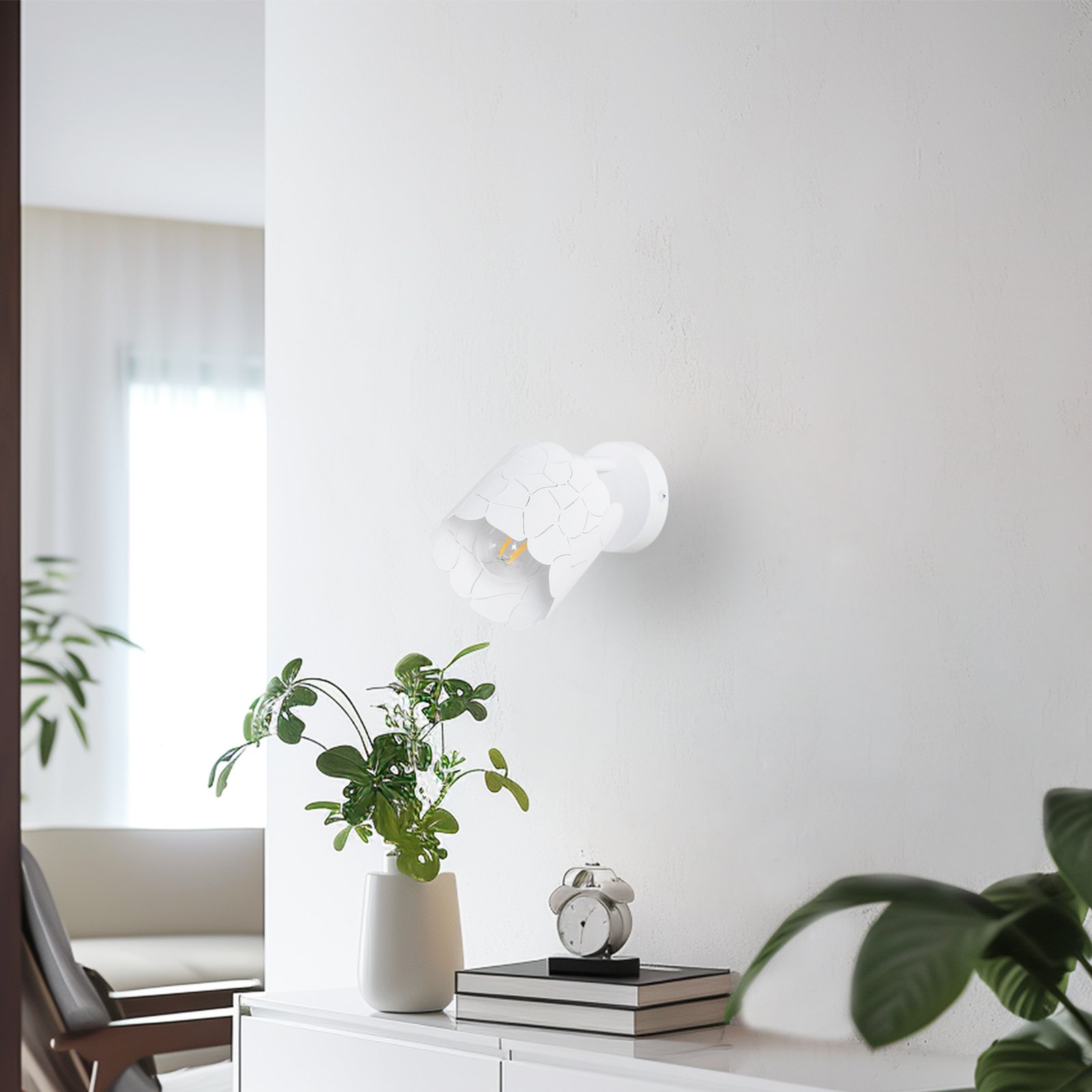 Aplique de pared Lindby Aralena, blanco, 1 luz, metal