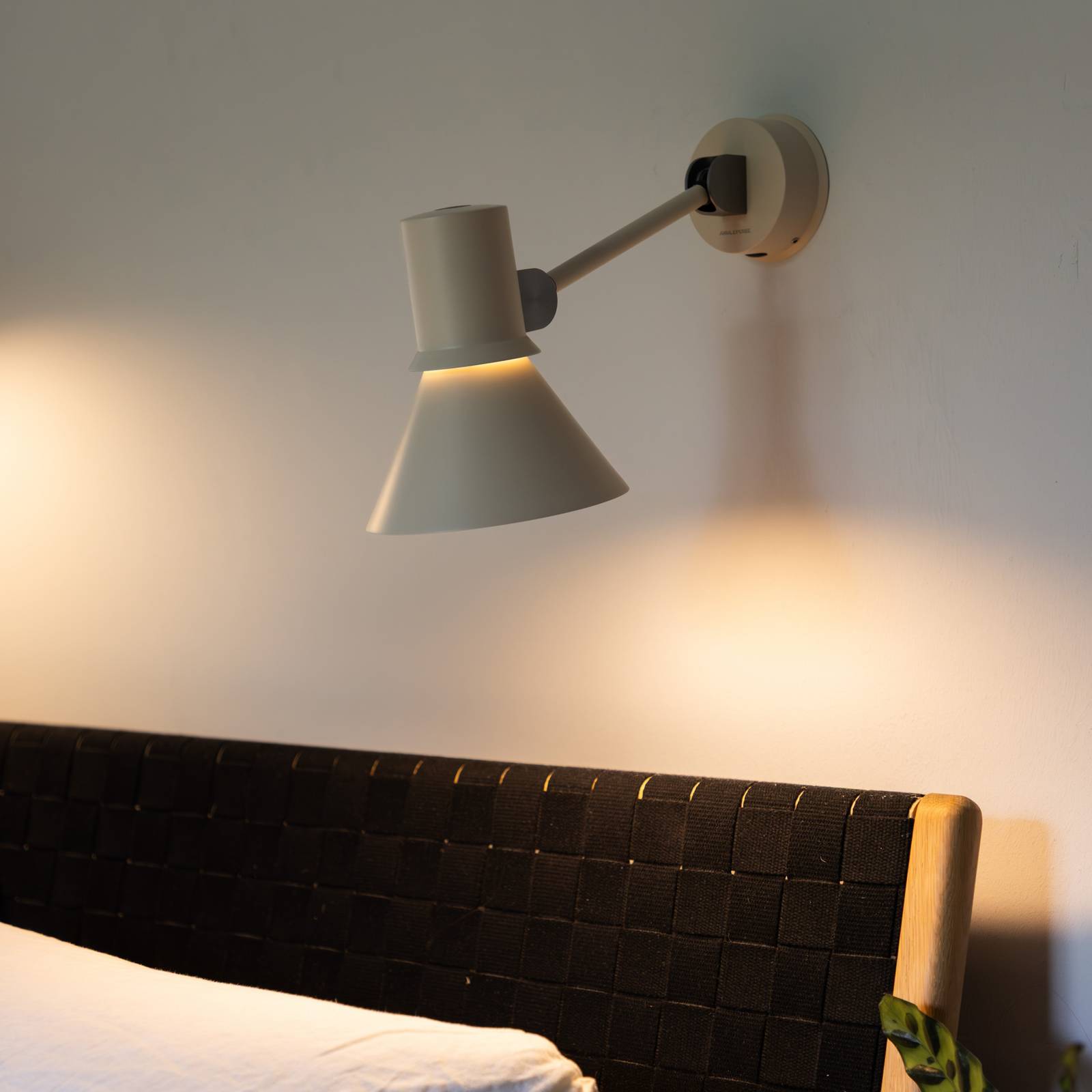 Kinkiet Anglepoise typu 80 W2, beżowy, Ø 15 cm, metal