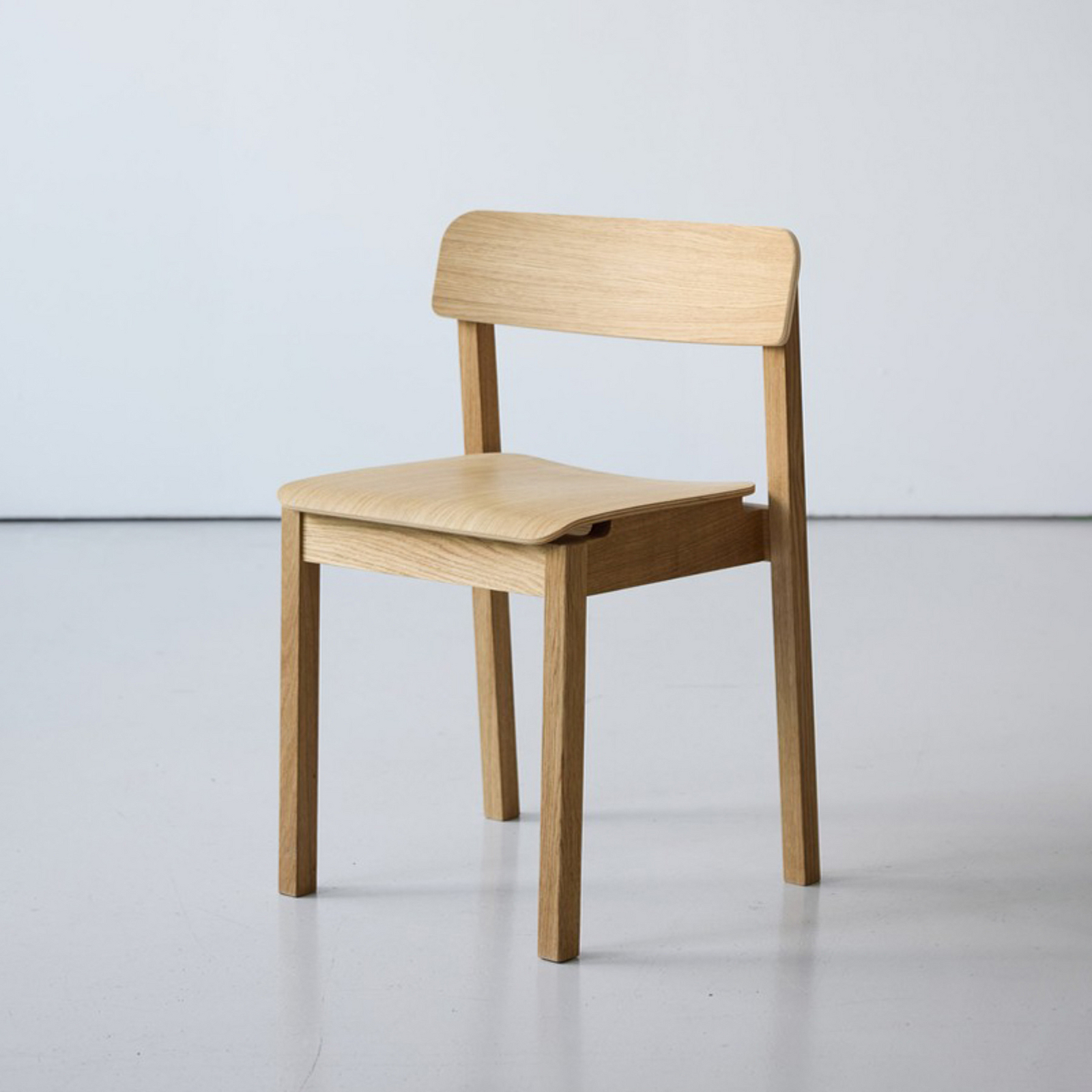 EVERYDAY-stol, oljet eik, høyde 75 cm – Moebe EVERYDAY-stol, oljet eik, høyde 75 cm – Moebe
