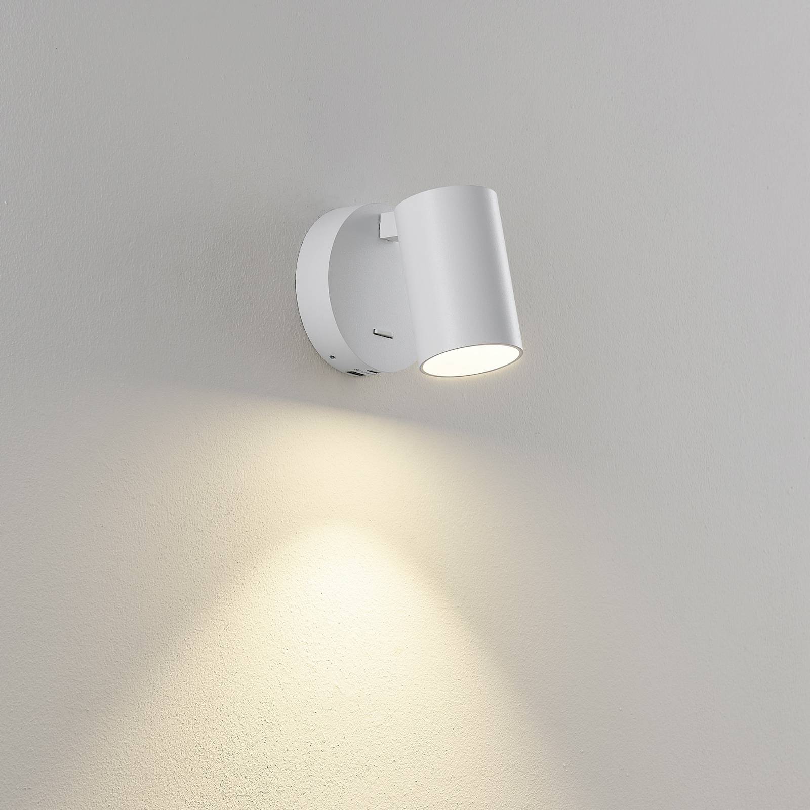 Reflektor ścienny CAN TILT, biały, Ø 10 cm, metal, przełącznik, USB