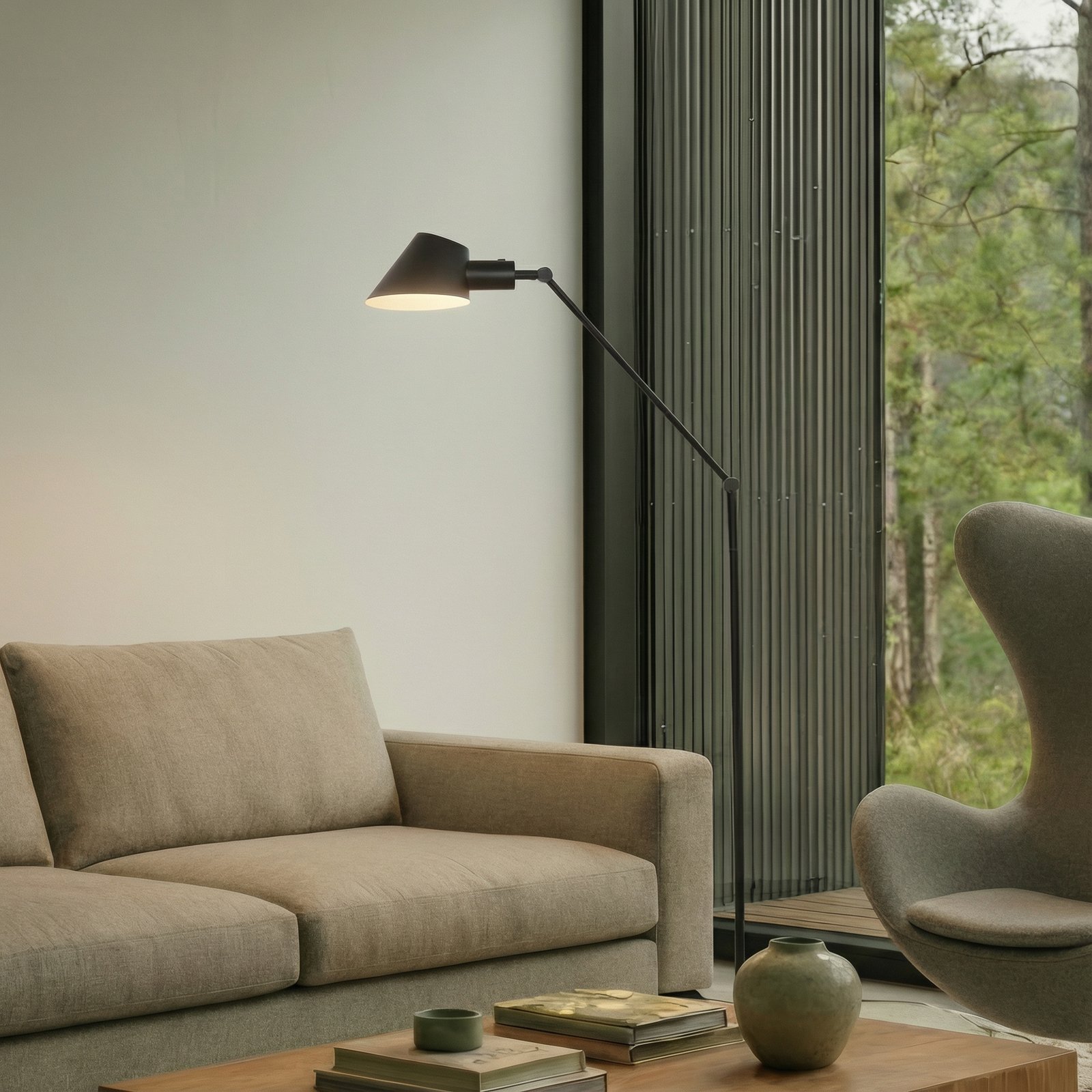 Lindby vloerlamp Corali, zwart, metaal, hoogte 176,5cm