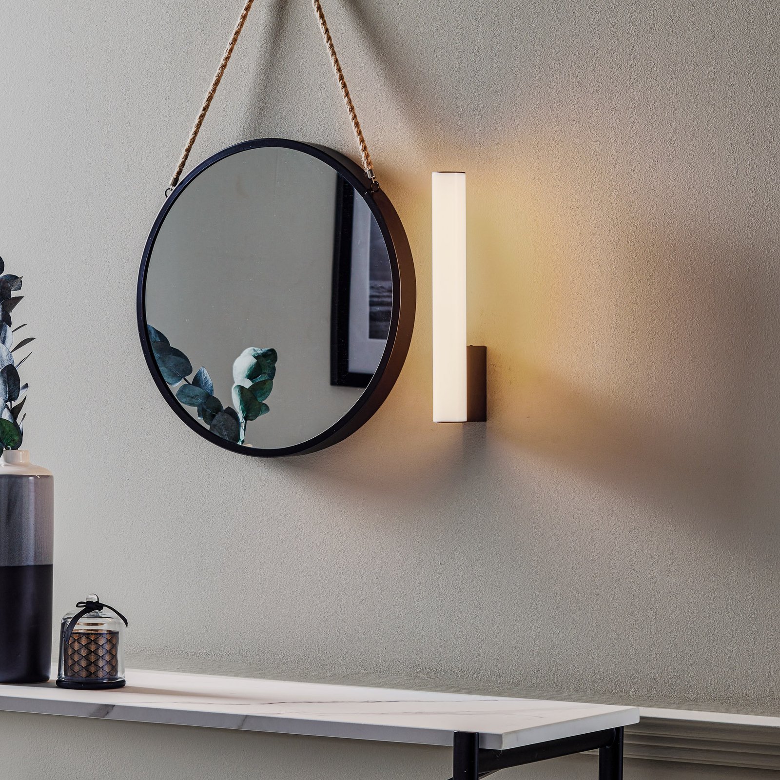 "Helestra Loom" LED veidrodinė šviesa juoda 30 cm