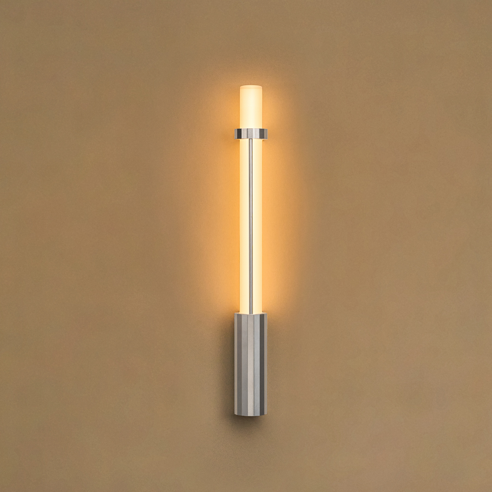 Applique murale LED « In Fine », argent, hauteur 65 cm, IP65 - DCW Applique murale LED « In Fine », argent, hauteur 65 cm, IP65 - DCW