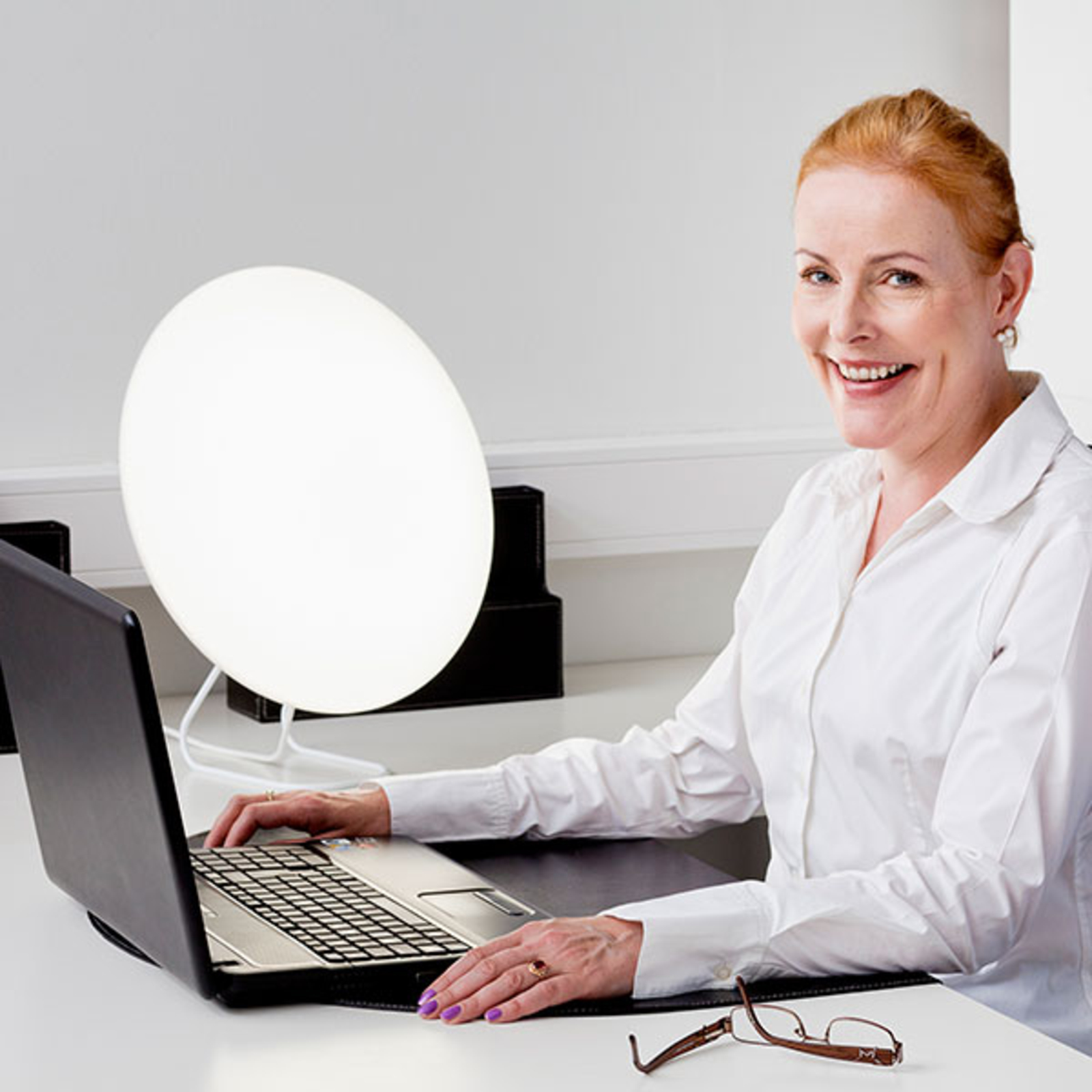 Innolux Rondo LED-Therapieleuchte in runder Form
