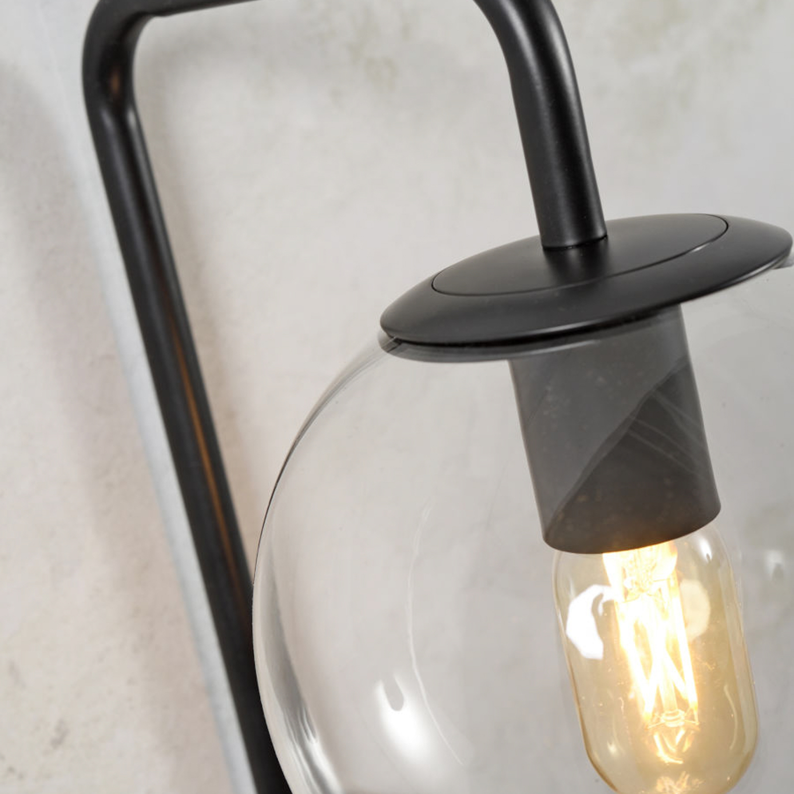 It’s about RoMi Warsaw wall light, black/clear