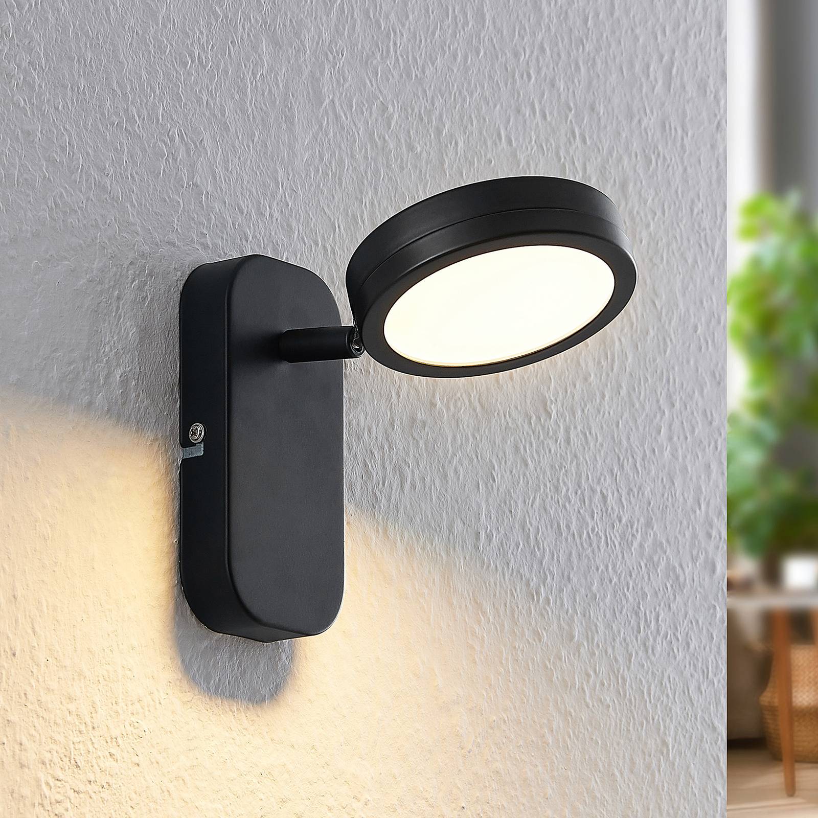 Lindby spot Vesim noir 1 lampe hauteur 15 cm fer