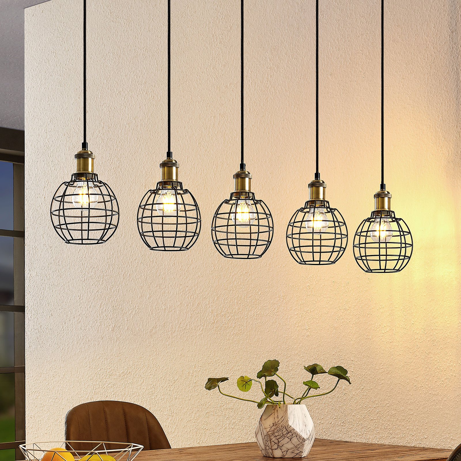 Lindby Alexej hanging light with a cage look
