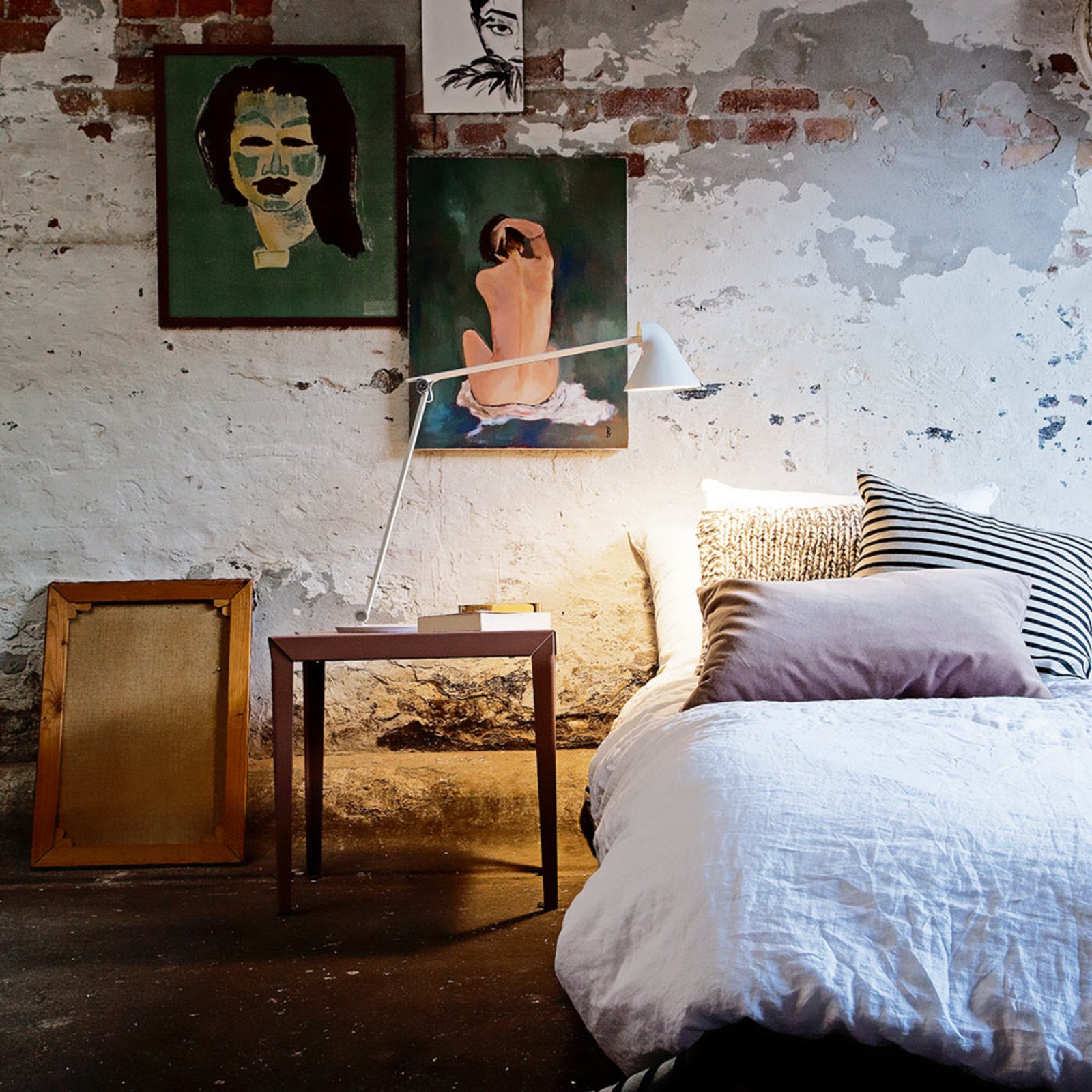 NJP Table Lamp with Base 2700K White - Louis Poulsen