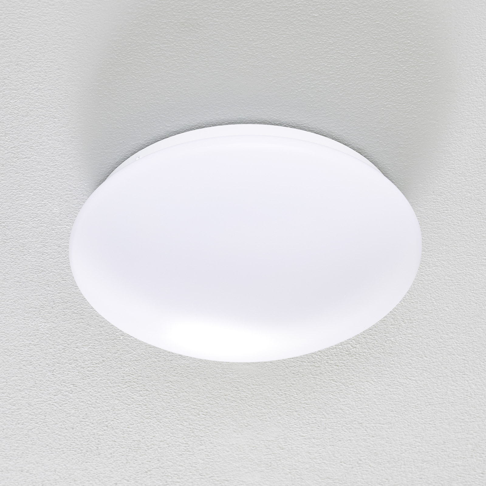Eglo Connect Giron-C LED-taklampe hvit