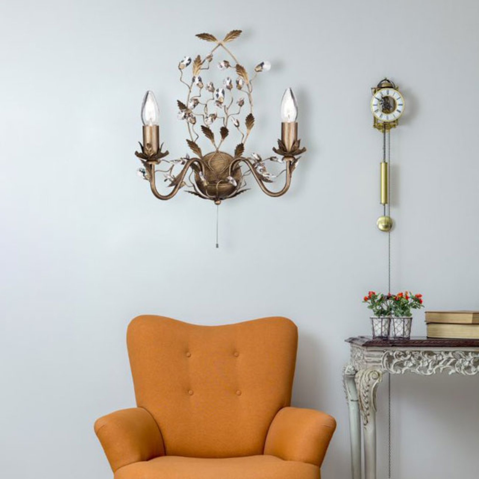 Almandite Florentine-style wall light with 2 bulbs
