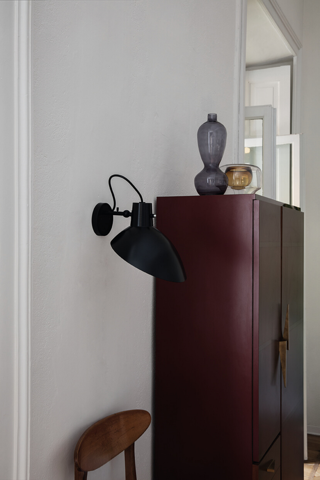 VV Cinquanta Vägglampa Black/Black w/Switch - Astep