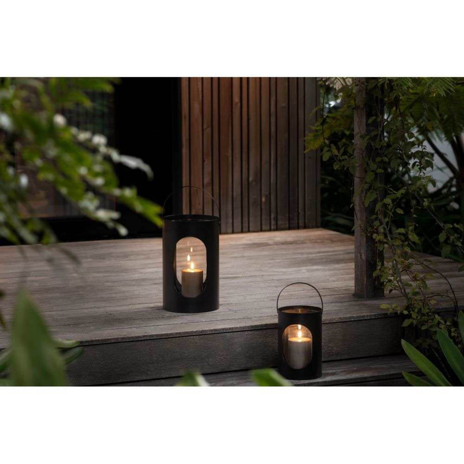 Uyuni & Ekta Light House Lantern 22x35 Black - Uyuni Lighting