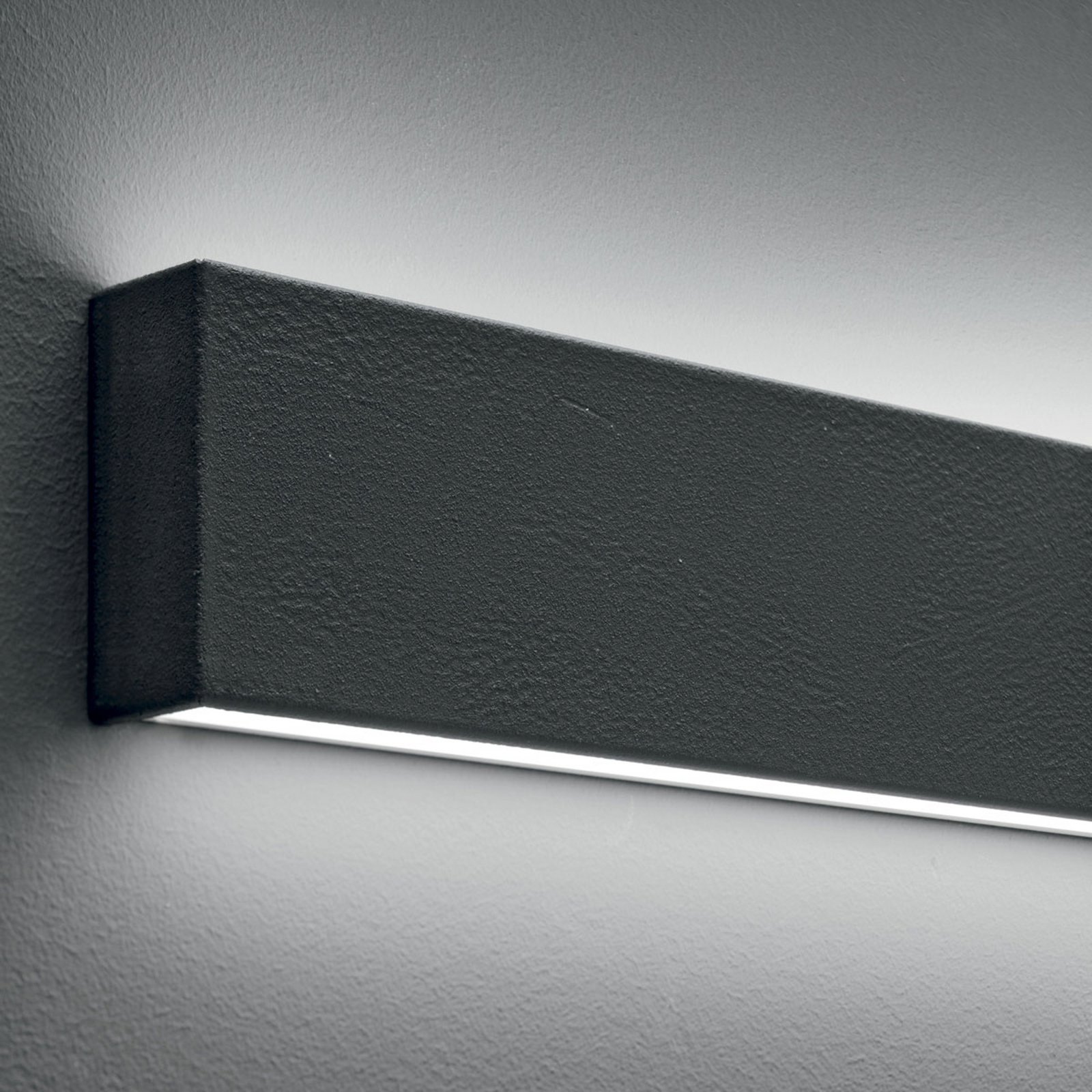 Applique murale LED Box W2 Bi-Emission, L 61,9 cm, noir, 2700 K Applique murale LED Box W2 Bi-Emission, L 61,9 cm, noir, 2700 K