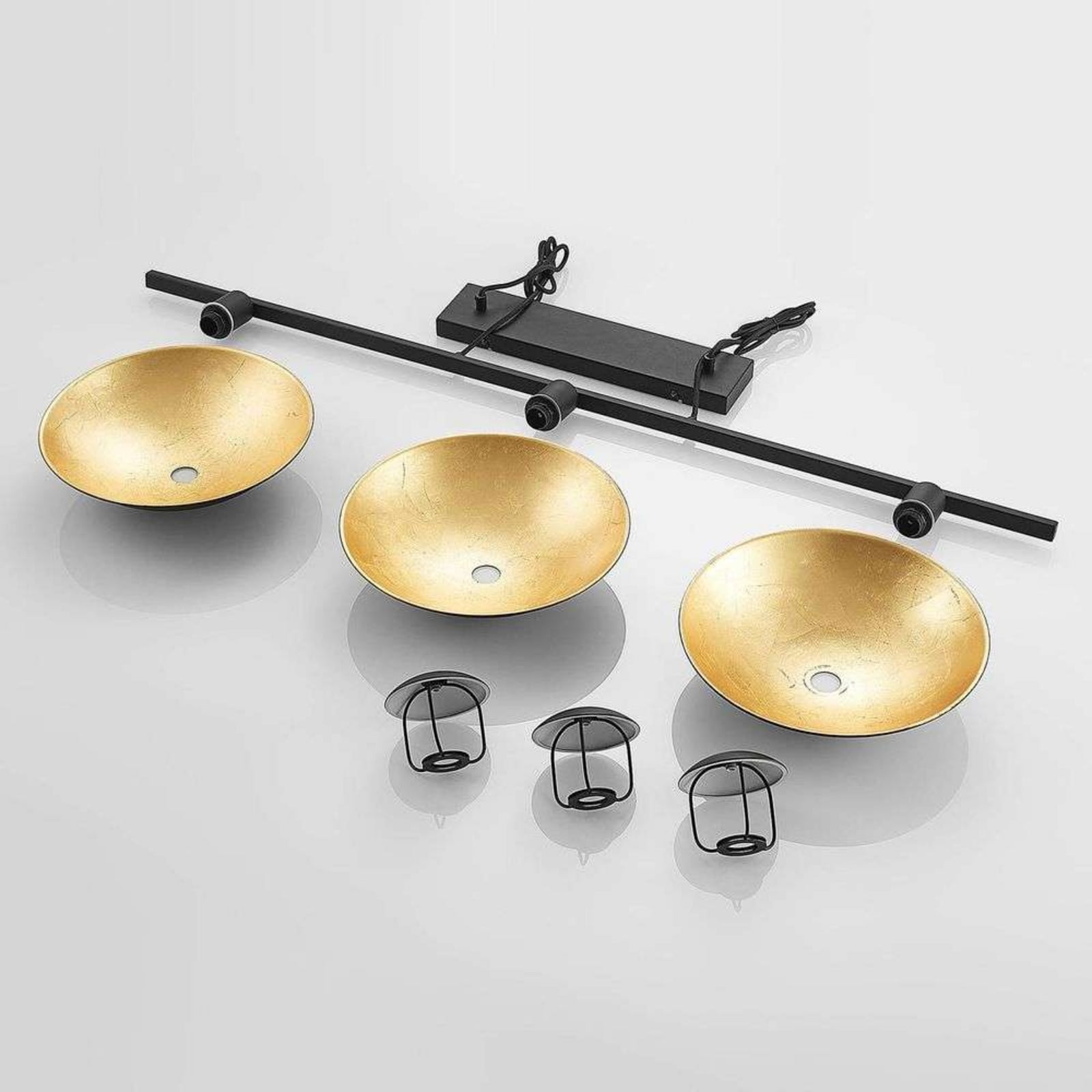 Lindby hanglamp Narisara, 118cm, E14, 3-lamps, zwart-goud Lindby hanglamp Narisara, 118cm, E14, 3-lamps, zwart-goud
