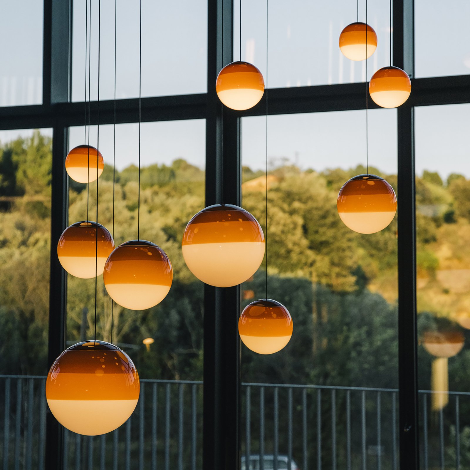 Dipping Light 30 Pendelleucte Amber - Marset