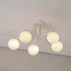 Lampa sufitowa Astral, biała, długość 64 cm, stal/szkło, 5-punktowa.