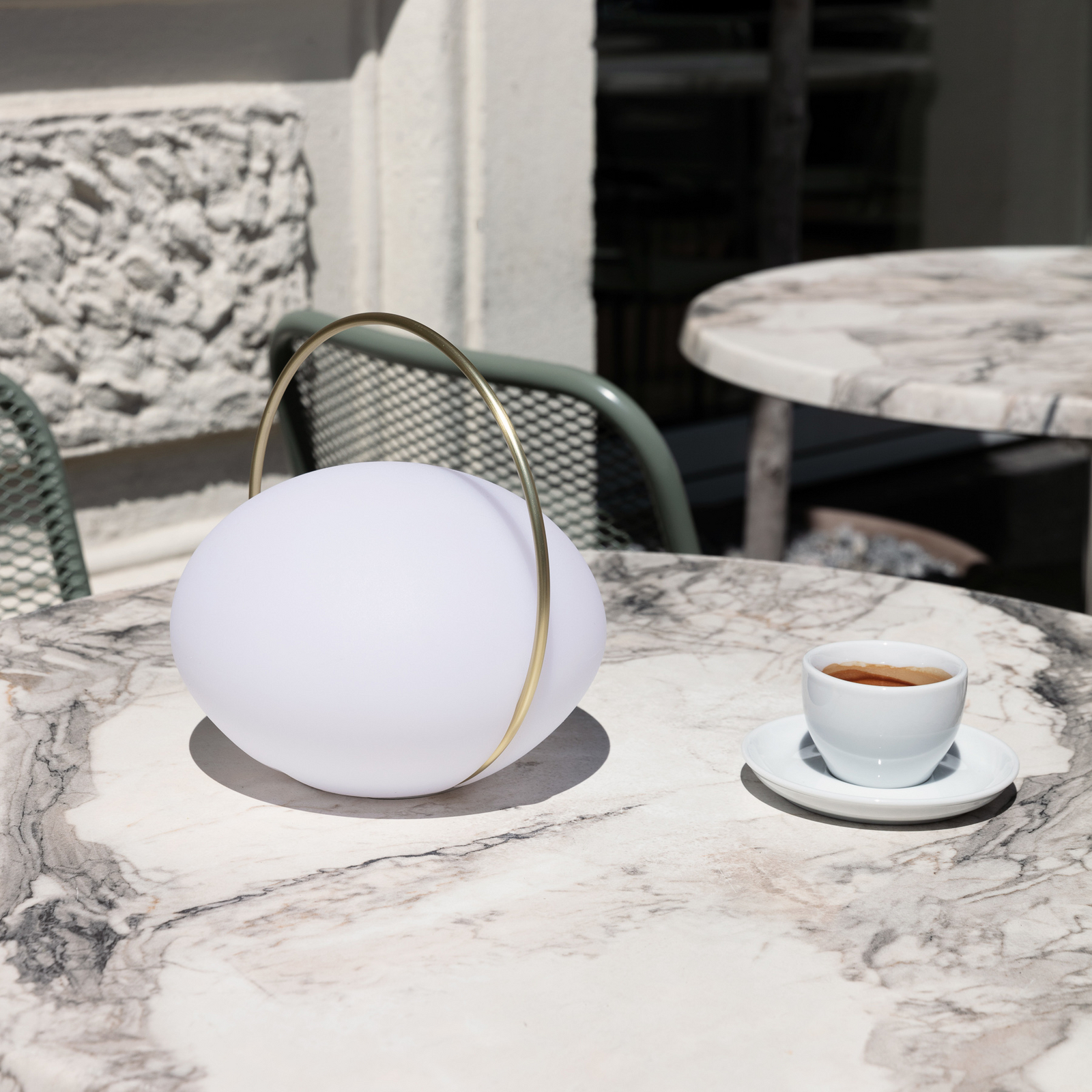 Orbit LED rechargeable table lamp, white/brass, IP44 CCT - UMAGE
