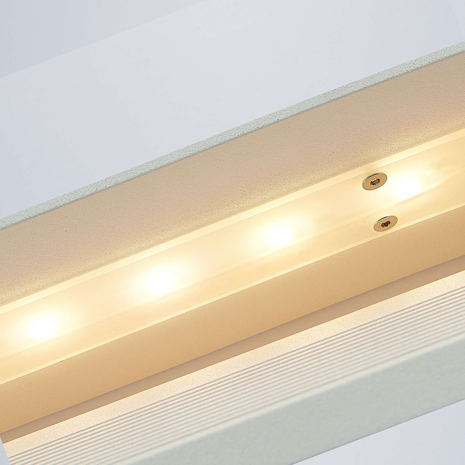 LED-Wandleuchte Lonisa, weiß, 53 cm