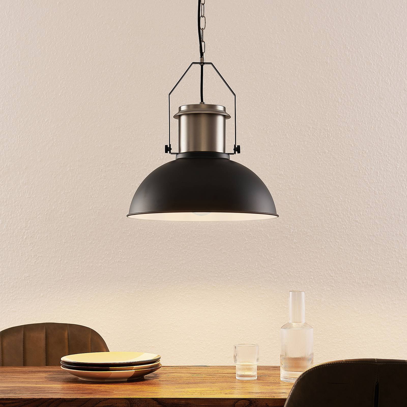 Lindby Freitjof hængelampe, sort/mat nikkel