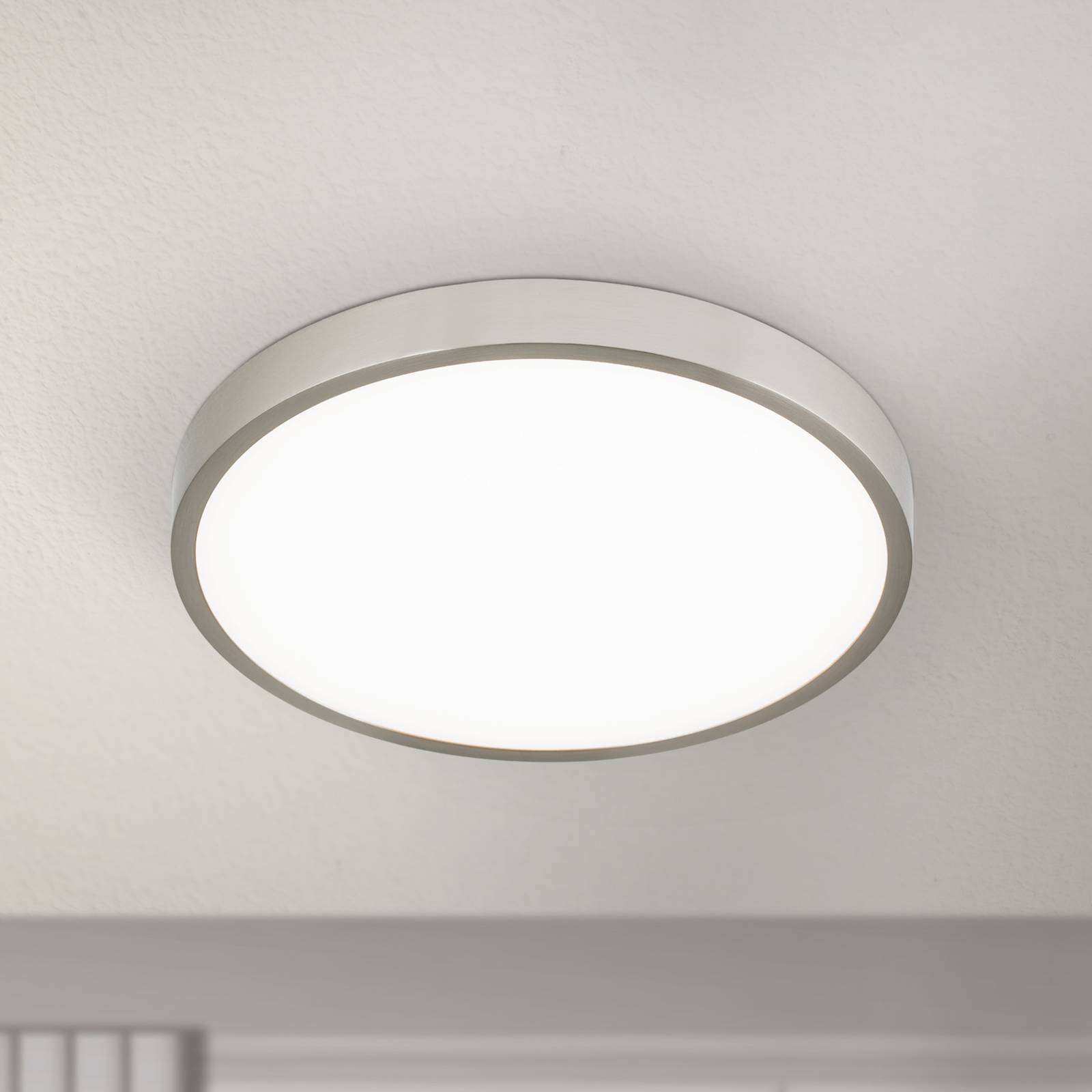 Stropné LED svetlo Bully, niklová-matná, Ø 28 cm